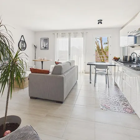 350m De La Plage, Dans Le Centre Lägenhet *
